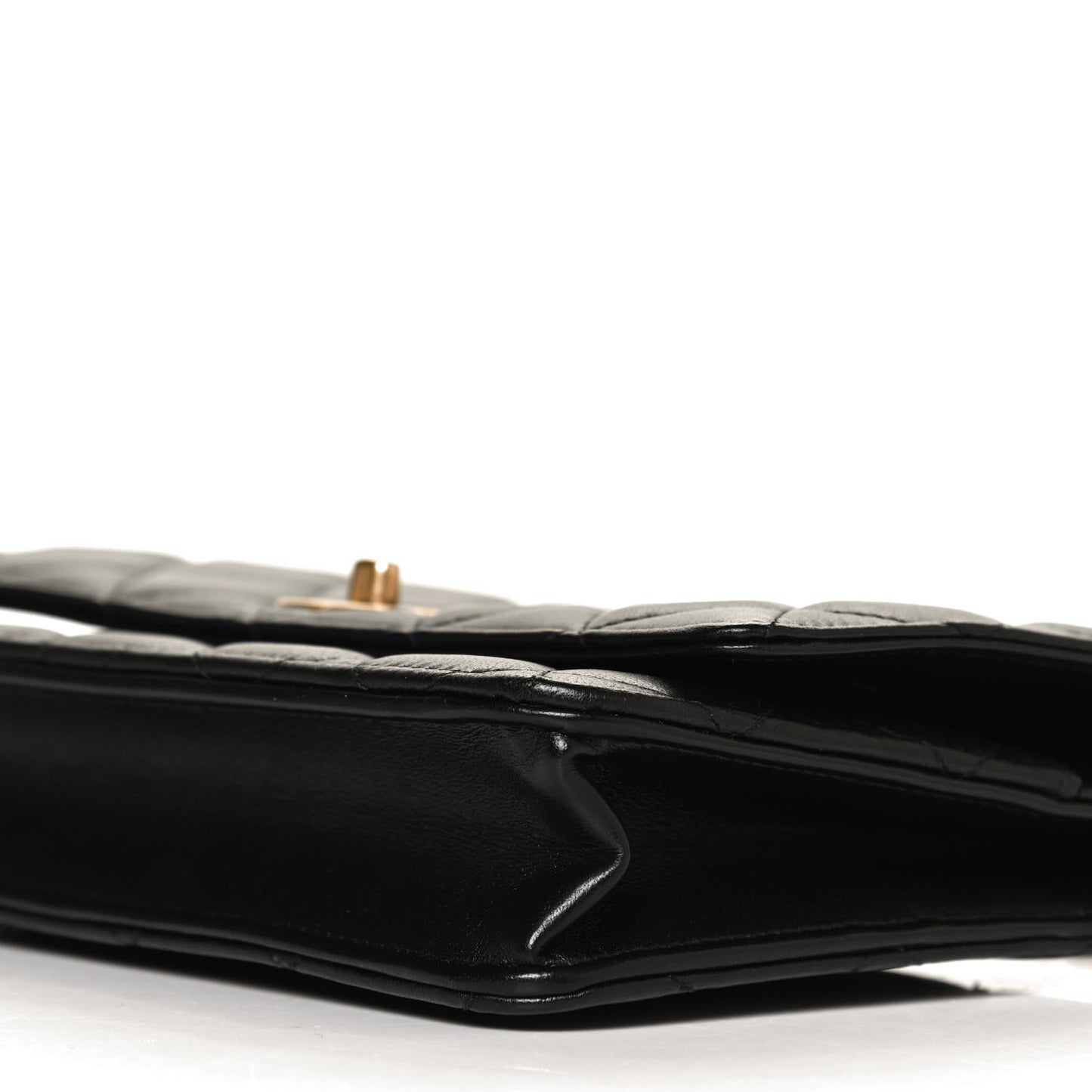 Lambskin Quilted CC Pearl Crush Wallet on Chain WOC Black