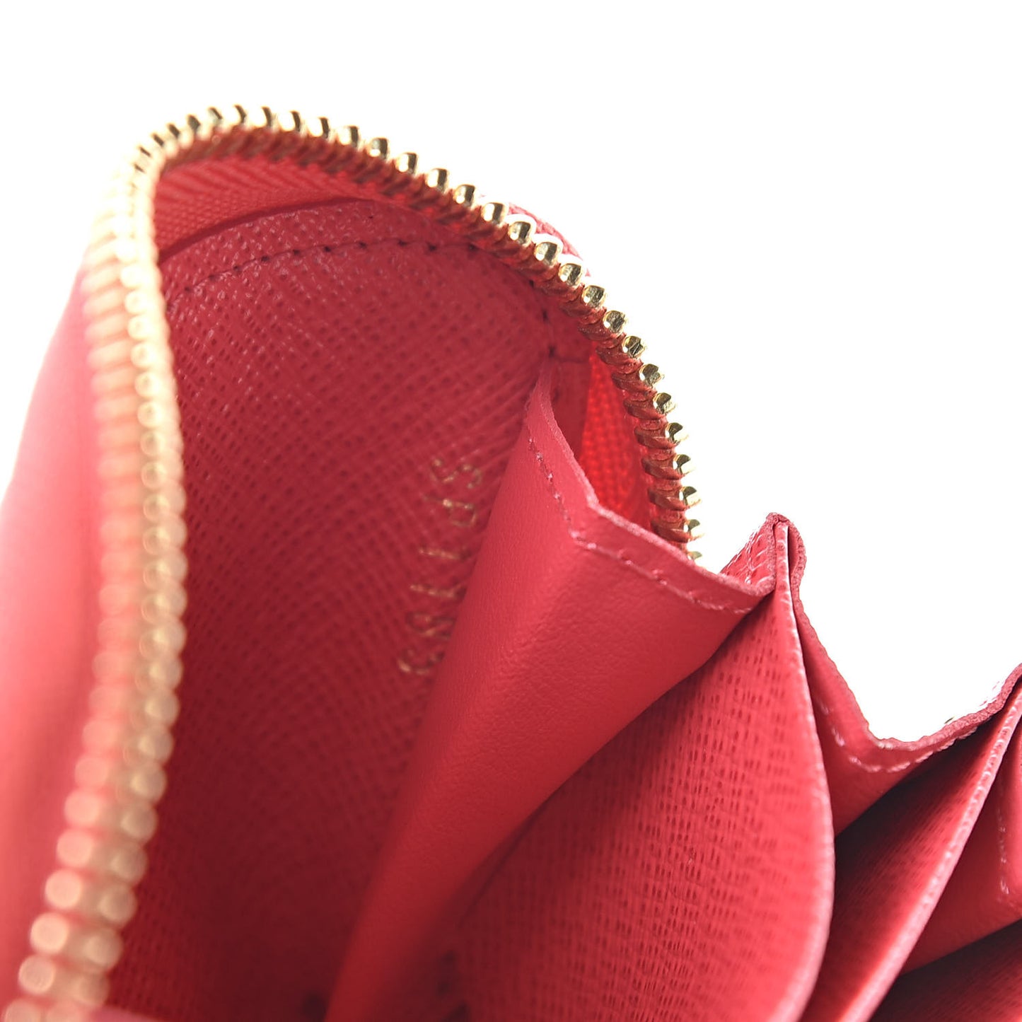 Monogram Zippy Multicartes Corail