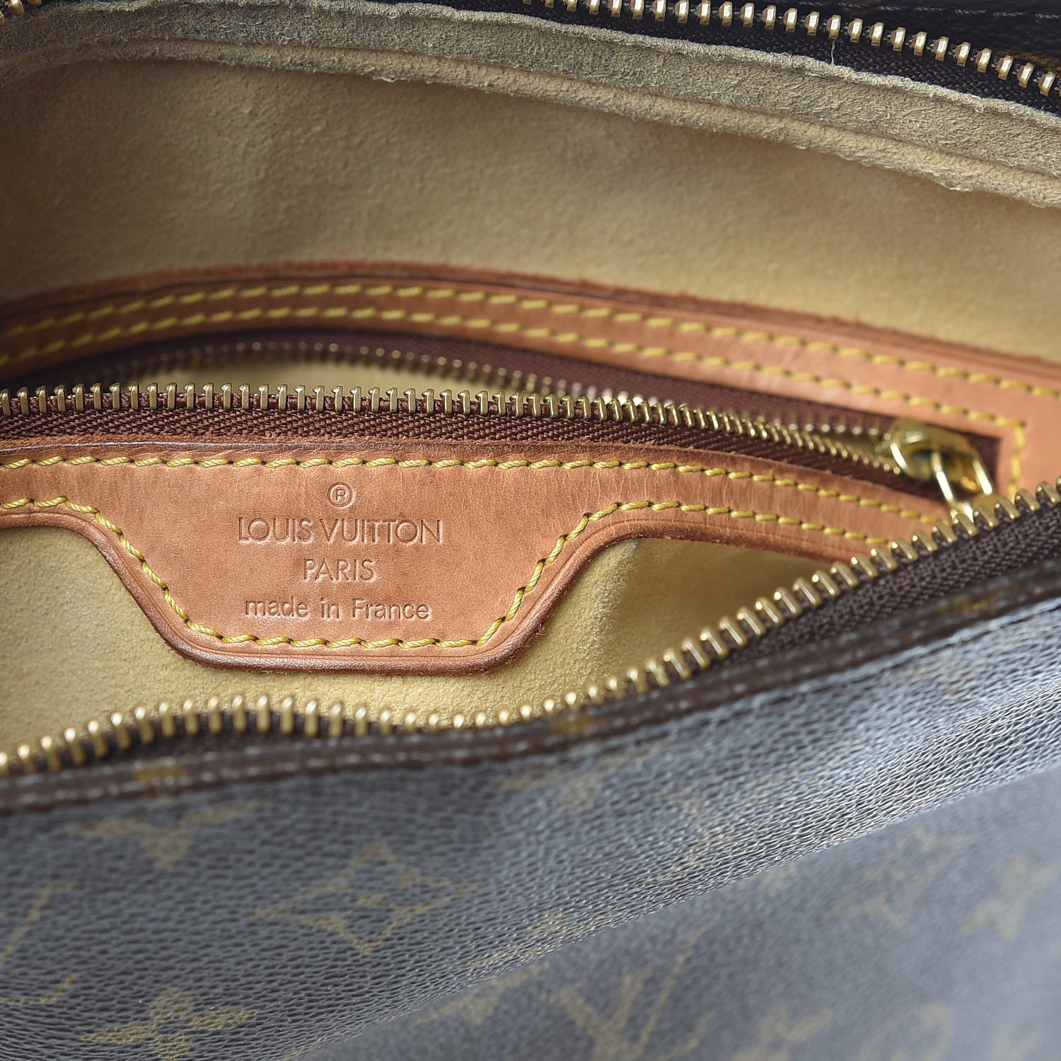 Louis Vuitton Monogram Looping GM 6 of 16