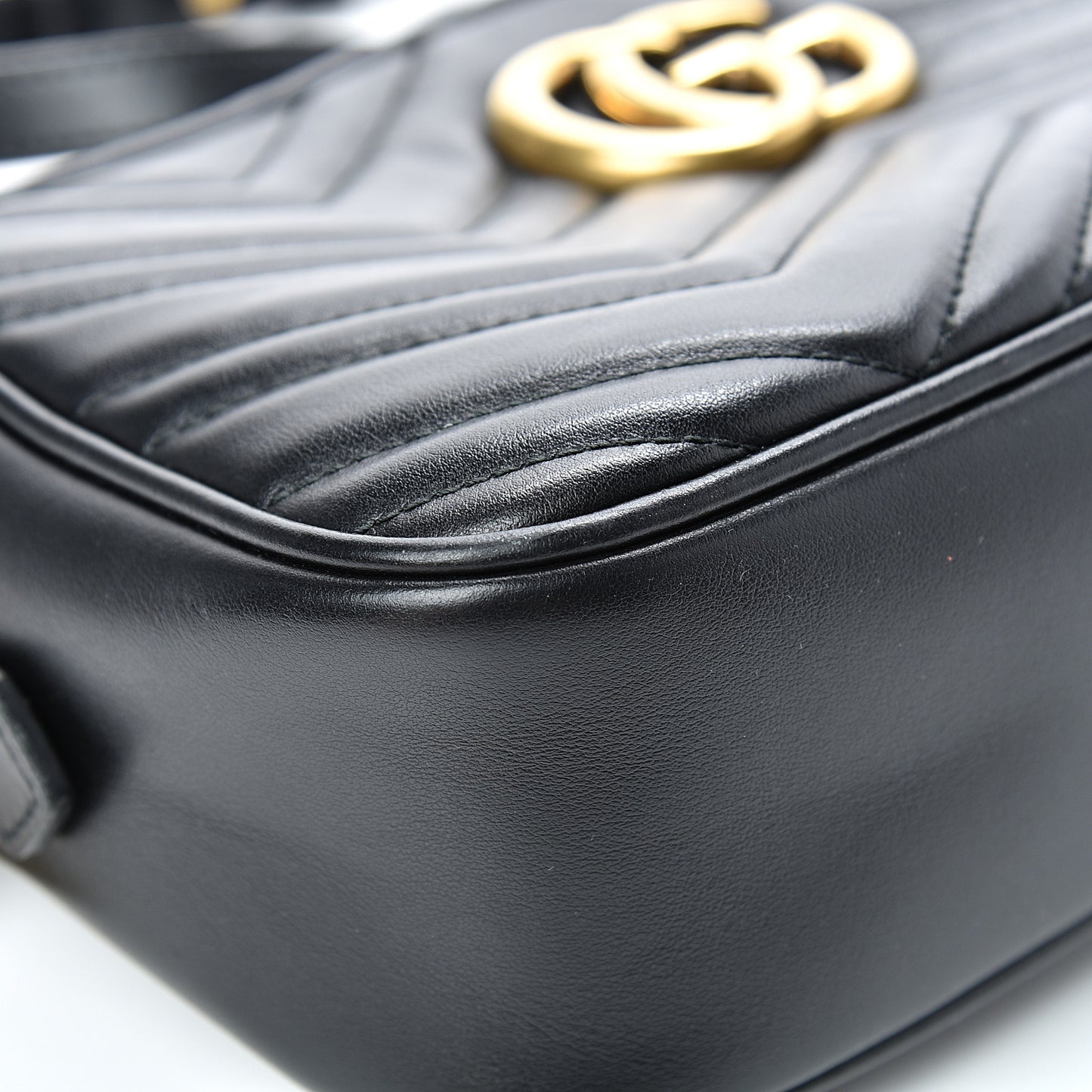 Calfskin Matelasse Small GG Marmont Chain Shoulder Bag Black