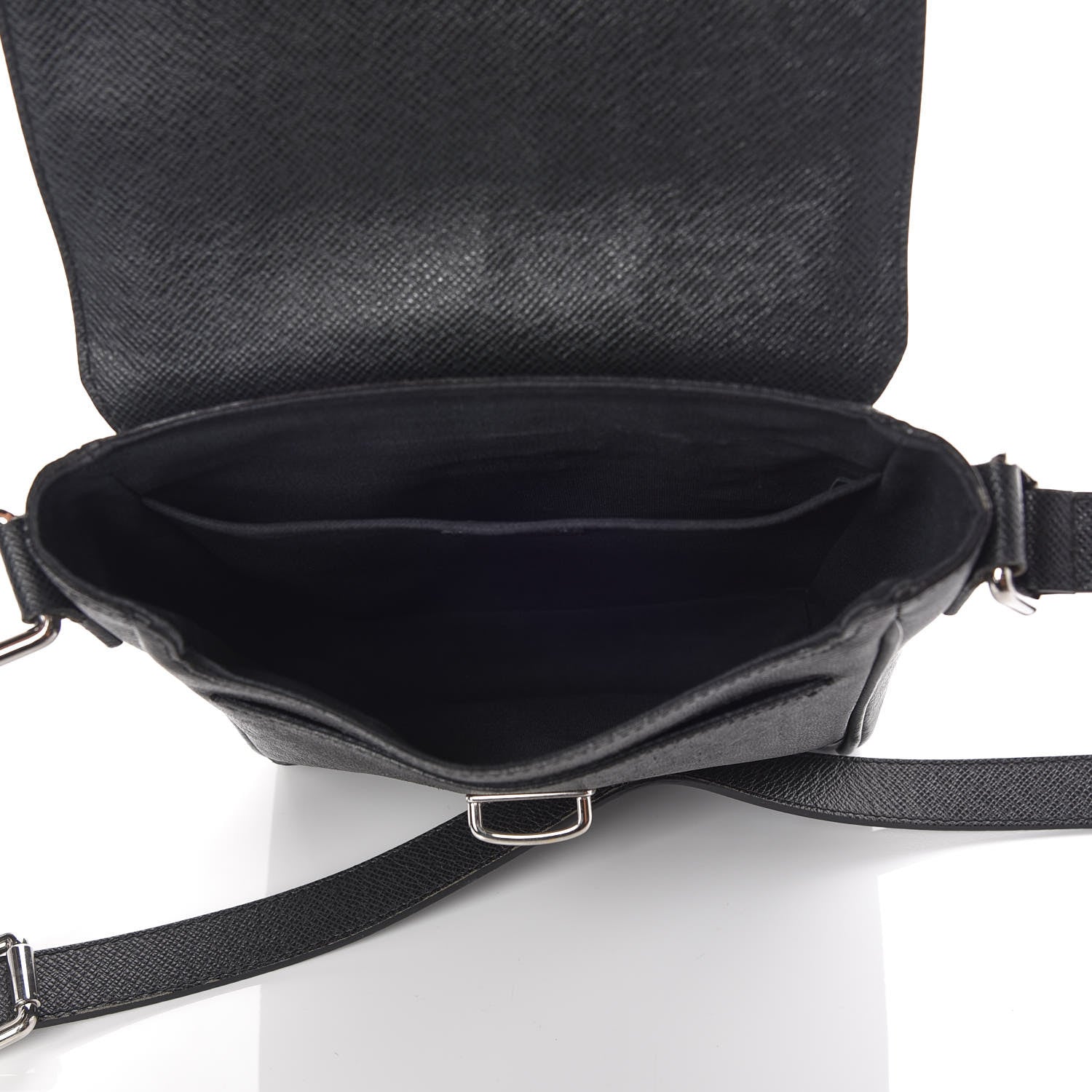 Louis Vuitton Taiga Luka Ardoise 7 of 10