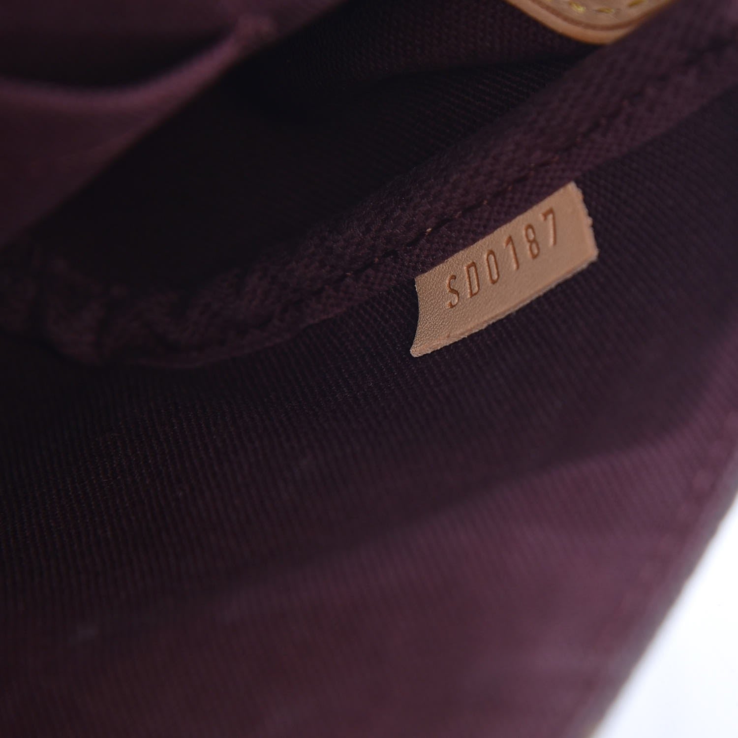 Louis Vuitton Monogram Favorite PM 8 of 9
