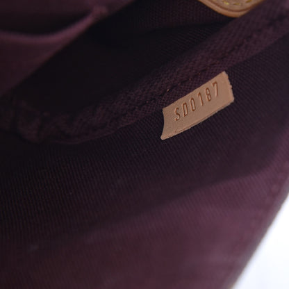 Louis Vuitton Monogram Favorite PM 8 of 9
