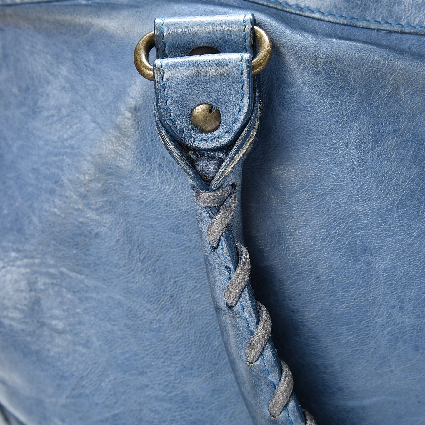 Chevre Classic Hardware Purse Bleu