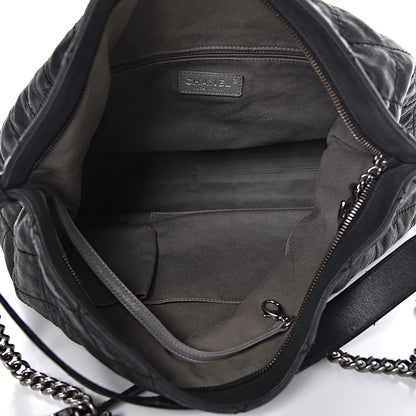 Chanel Iridescent Calfskin Coco Daily Hobo Black 5 of 18