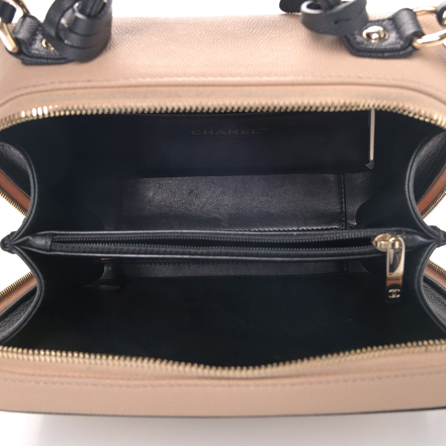 Caviar Quilted Medium CC Filigree Vanity Case Beige Black
