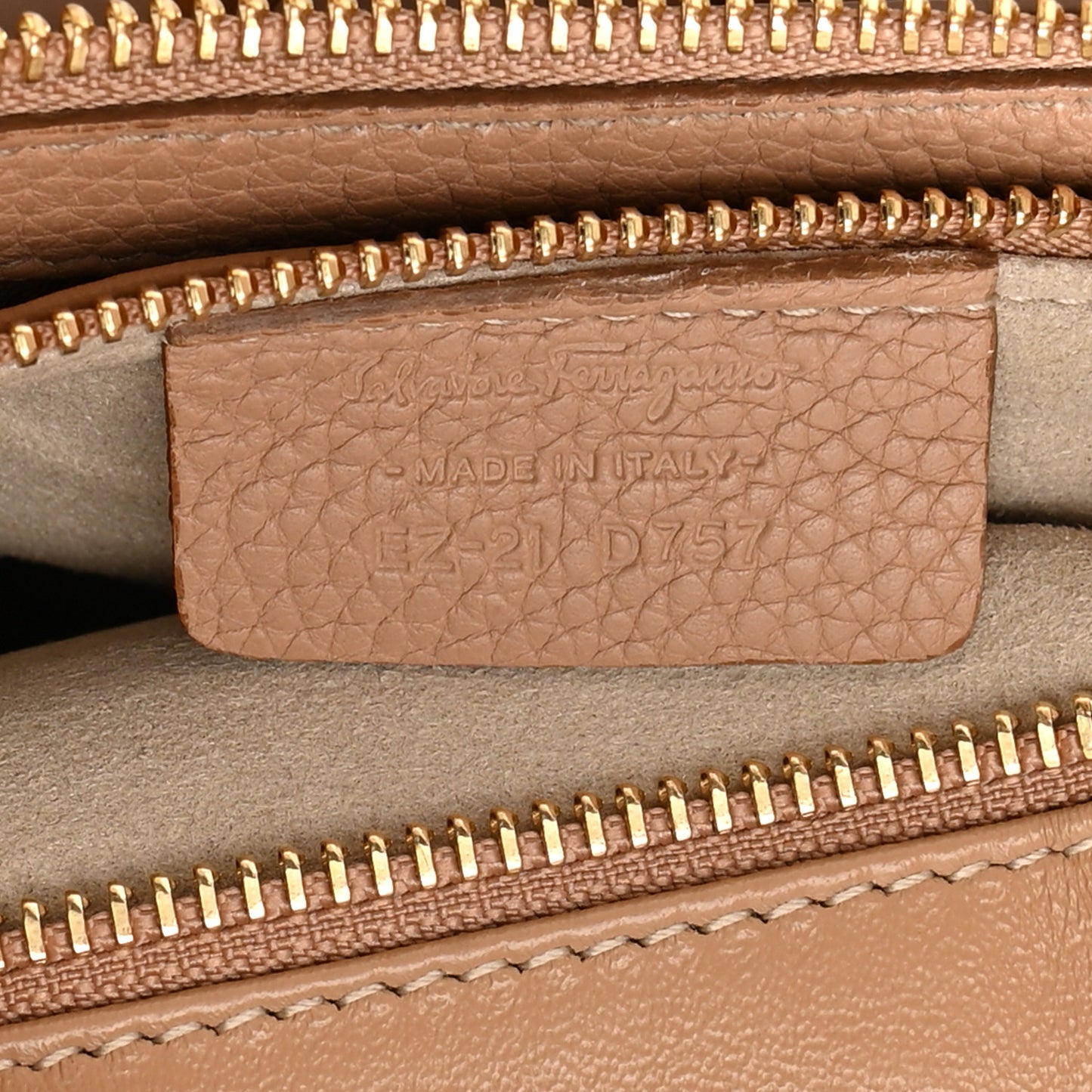 Calfskin Fanisa Gancini Hobo Natural