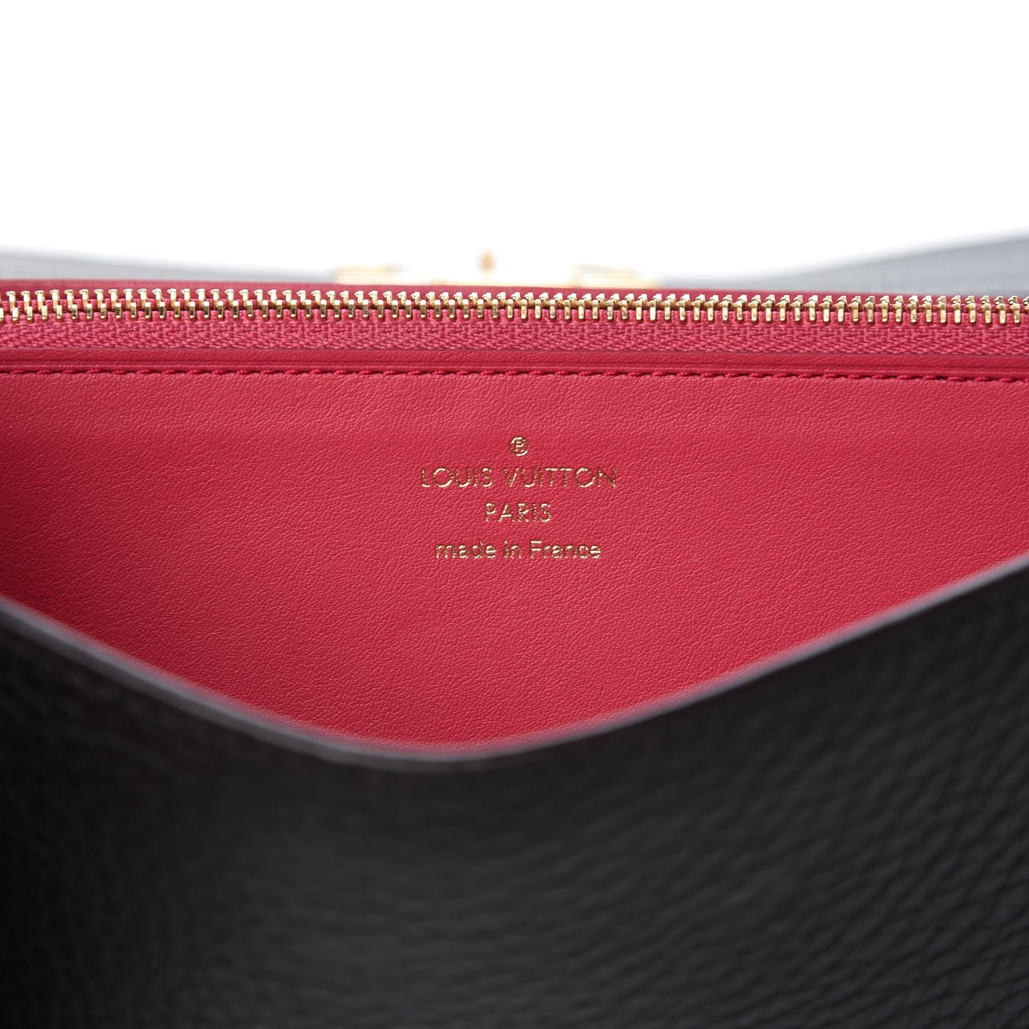 Taurillon Capucines Wallet Black