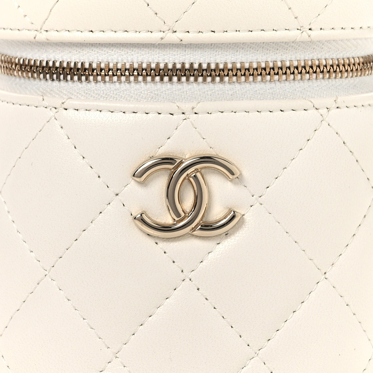 Lambskin Quilted Ruched Handle Vanity Case White