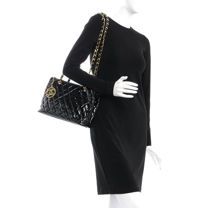 Chanel Patent Quilted Shoulder Bag Black 2 of 13