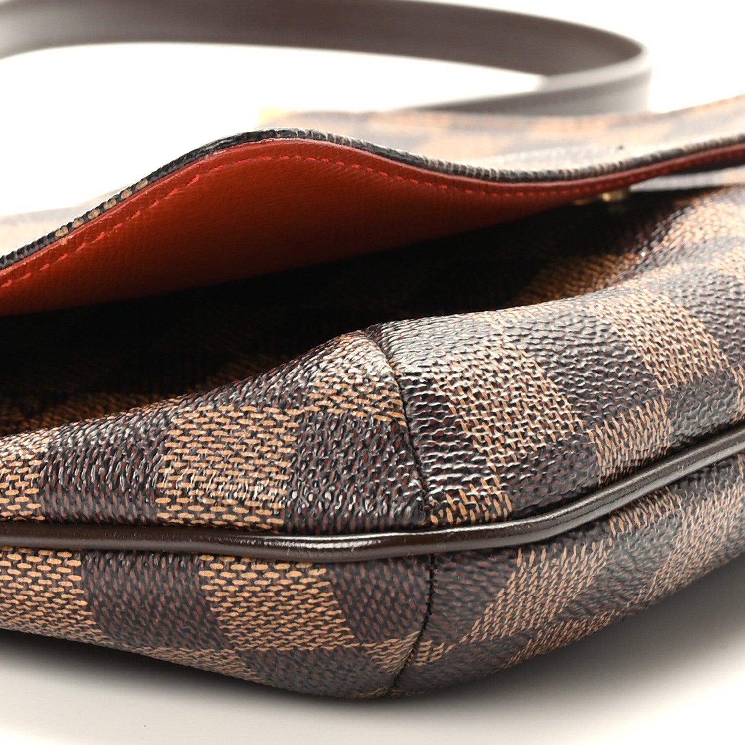 Louis Vuitton Damier Ebene Musette Tango 8 of 9