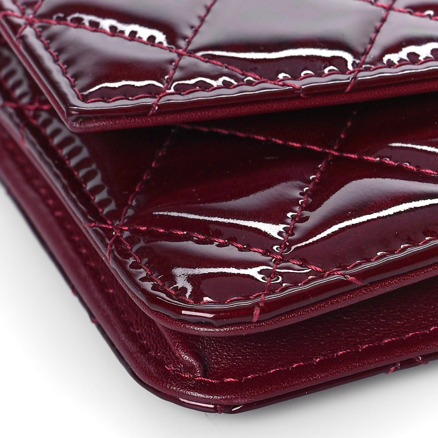 Patent Quilted Brilliant Wallet On Chain WOC Red