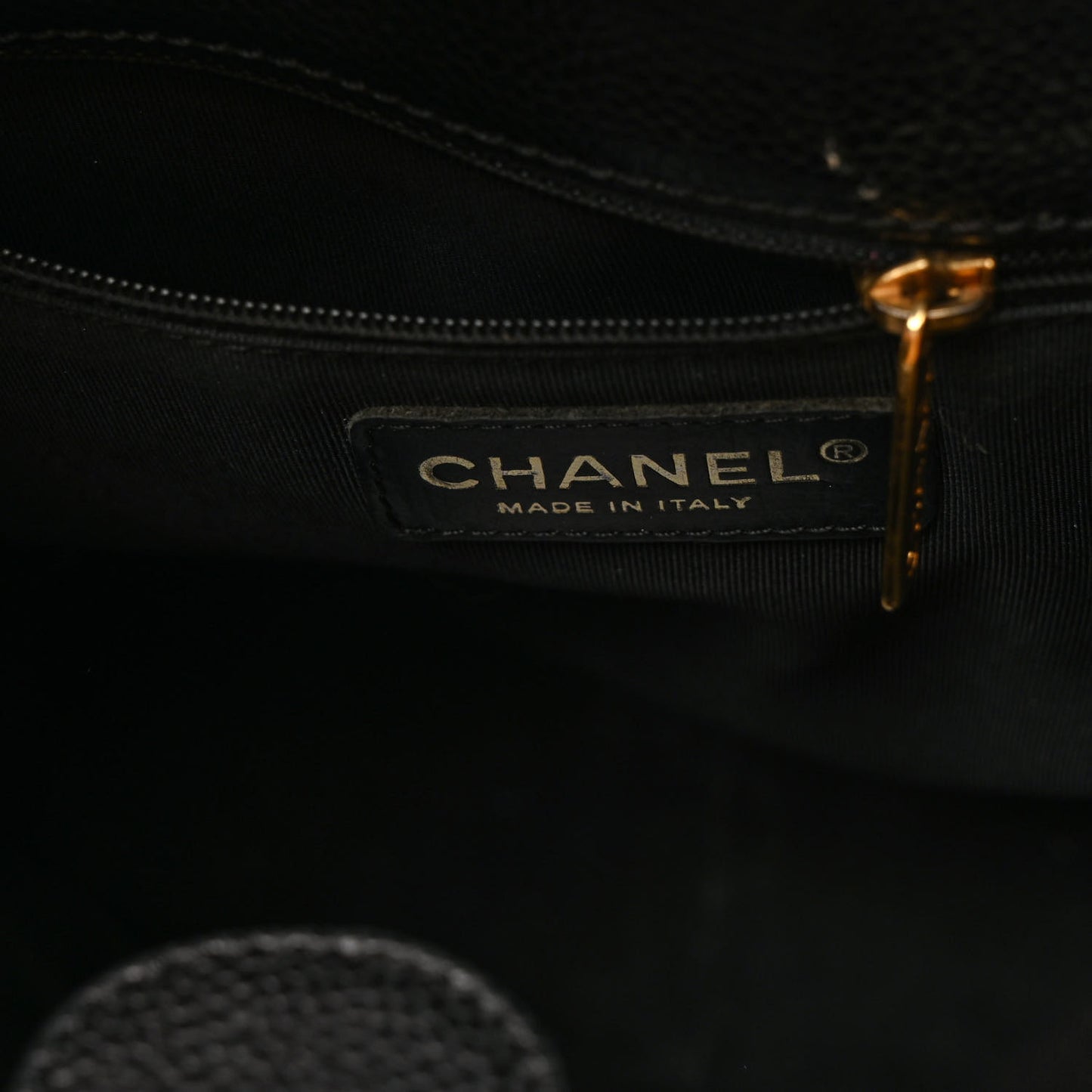 Caviar Quilted Petit Shopping Tote PST Black