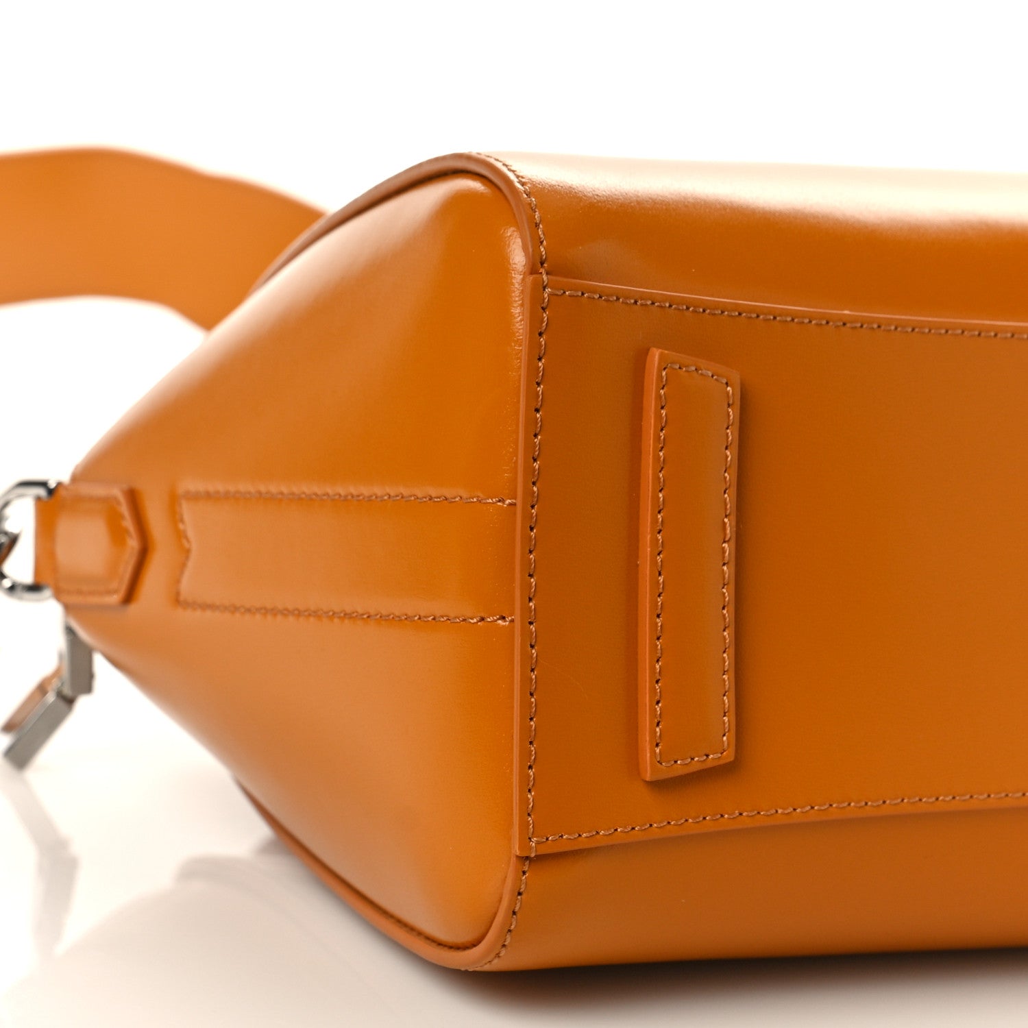 Givenchy Shiny Lord Calfskin Small Antigona Camel 8 of 9