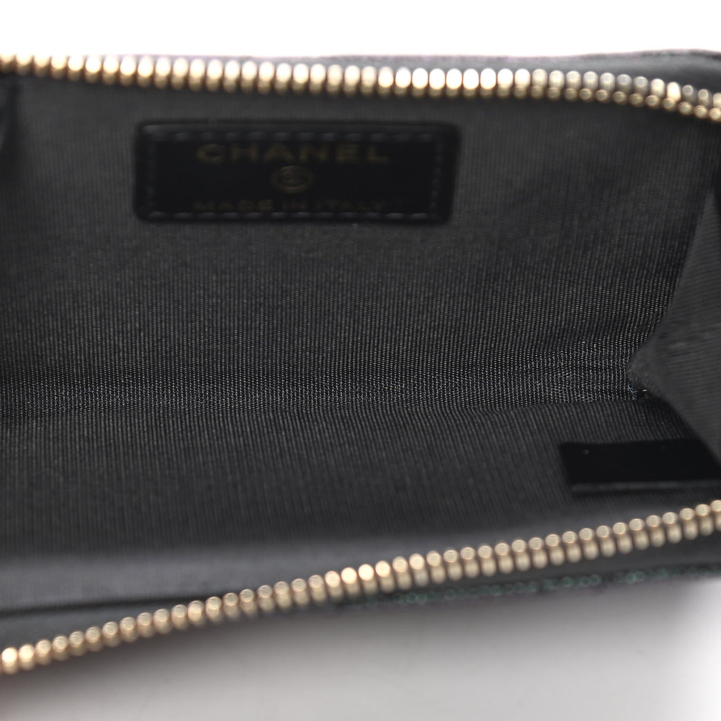 Iridescent Caviar Quilted Zipped Key Holder Case Black