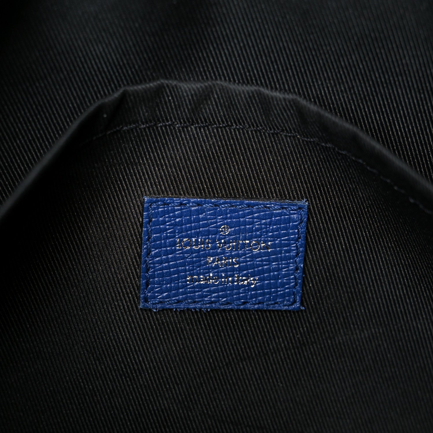 Louis Vuitton Taigarama Outdoor Messenger Cobalt 6 of 9