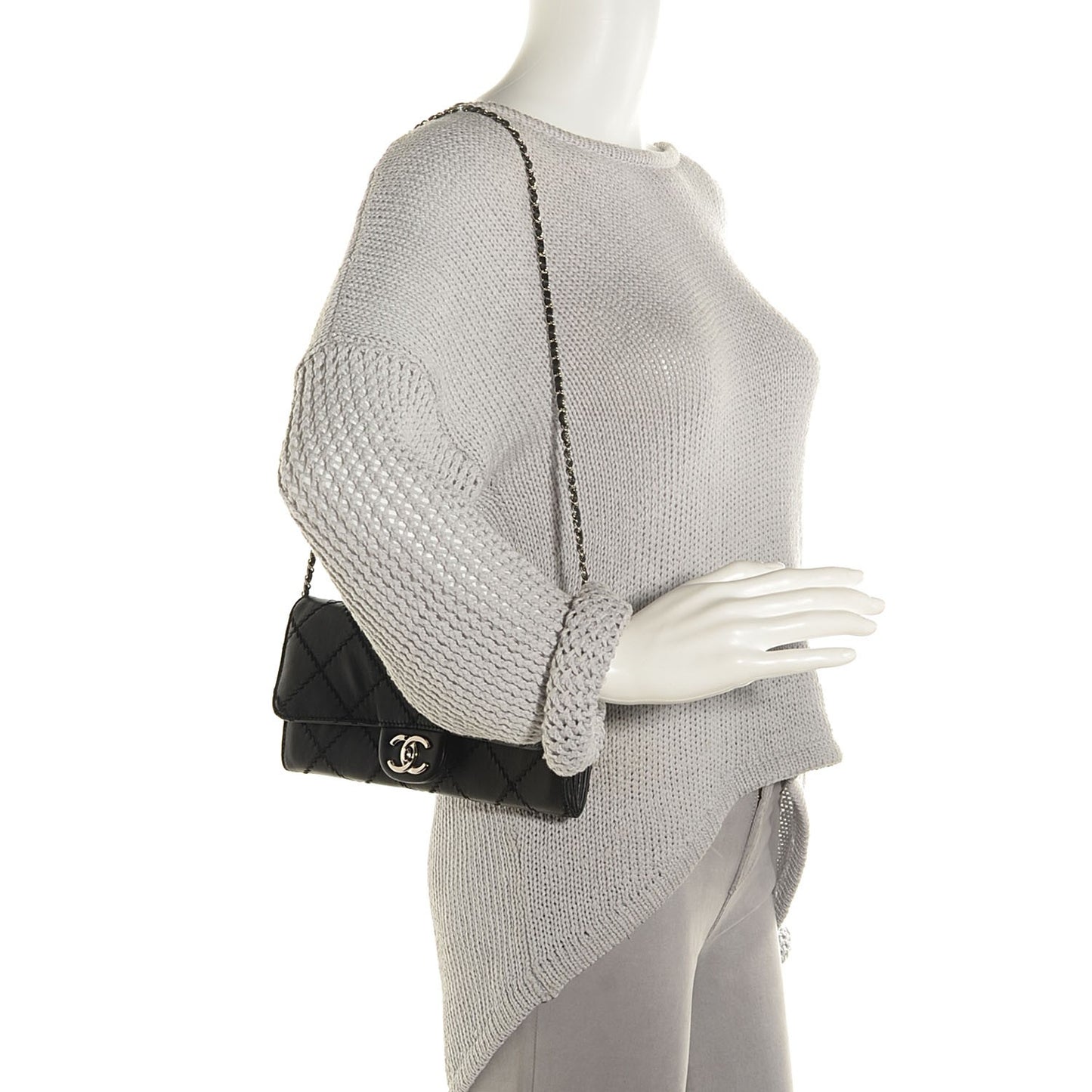 Calfskin Ultimate Stitch Clutch Flap Black