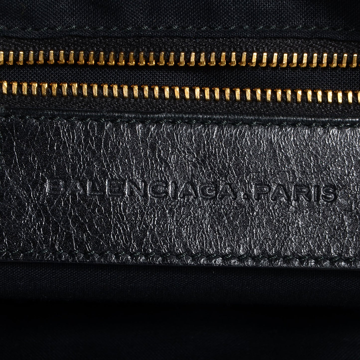 Agneau Giant 21 Gold Hardware Work Black