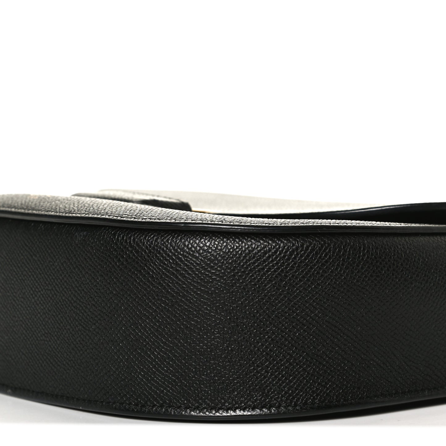 Grained Calfskin Medium Trotteur Black