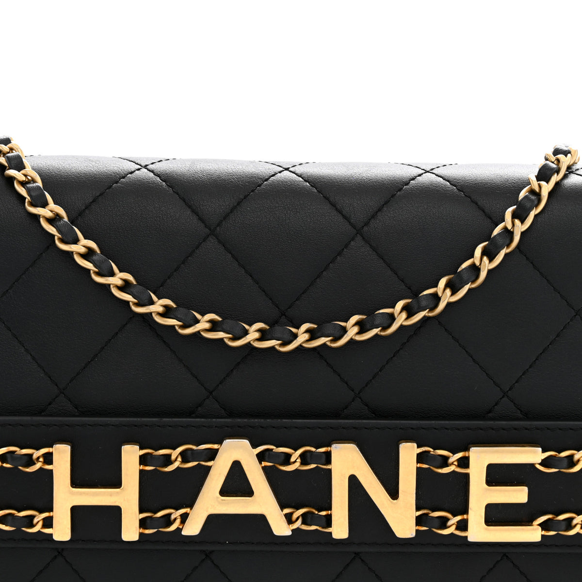 Calfskin Quilted Enchained Clutch Black