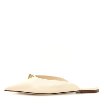 Valentino Garavani Calfskin Roman Stud Pointed Flat Mules 38 Light Ivory 1 of 7
