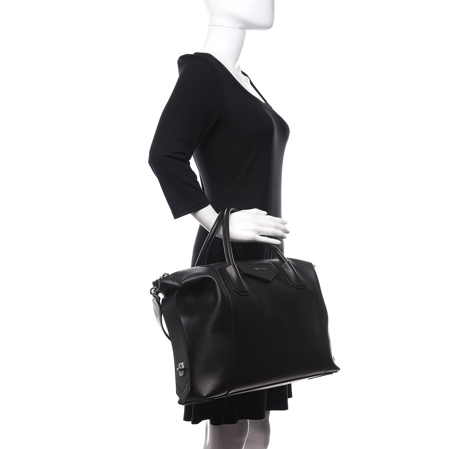 Givenchy Smooth Calfskin Medium Soft Antigona Black 2 of 11