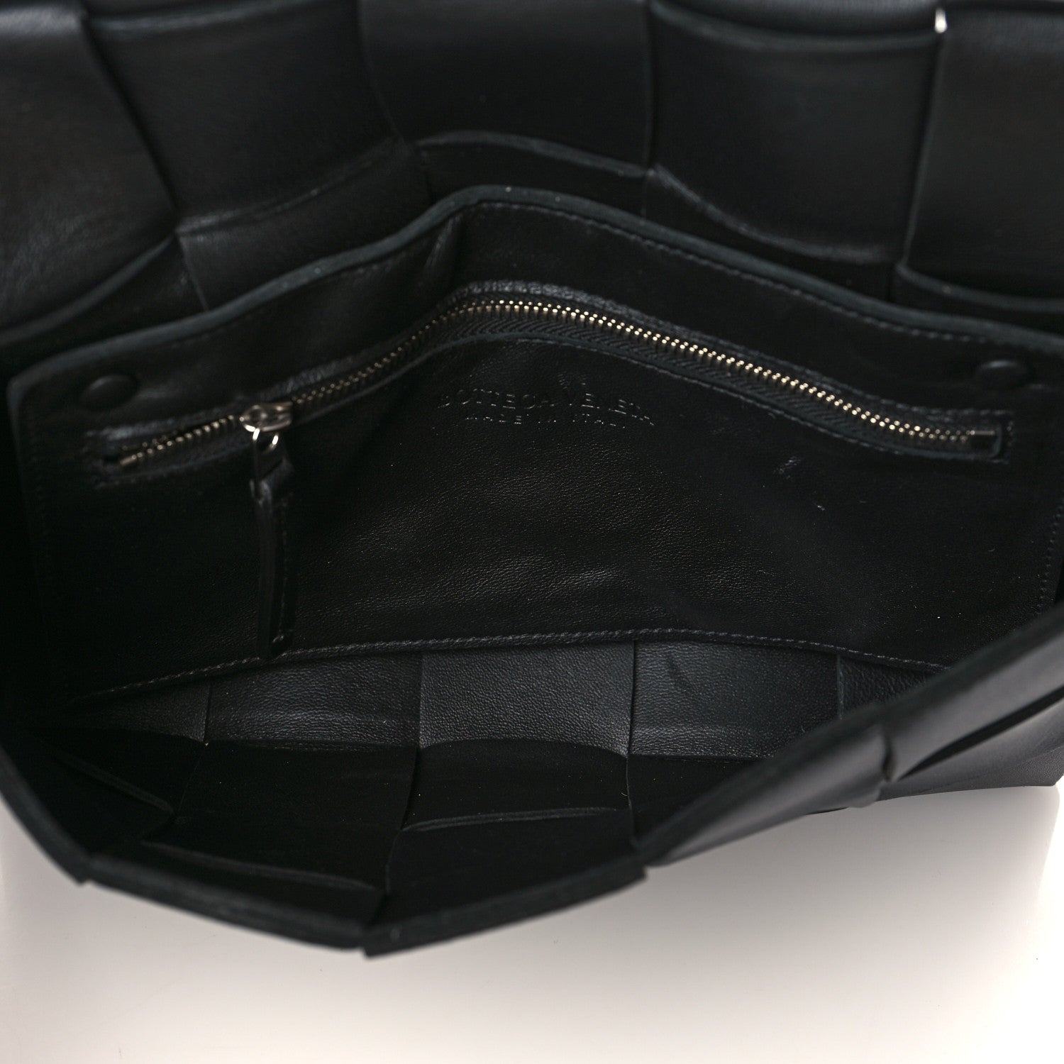 Bottega Veneta Lambskin Maxi Intrecciato Cassette Crossbody Bag Black 5 of 7