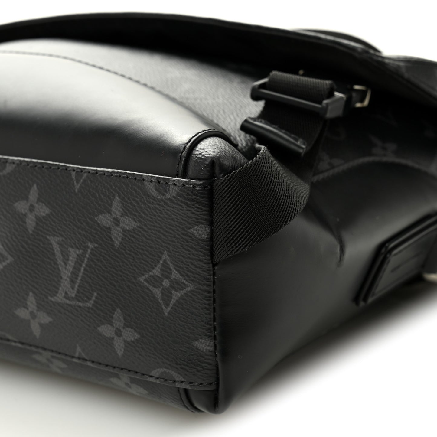 Monogram Eclipse Voyager PM Messenger