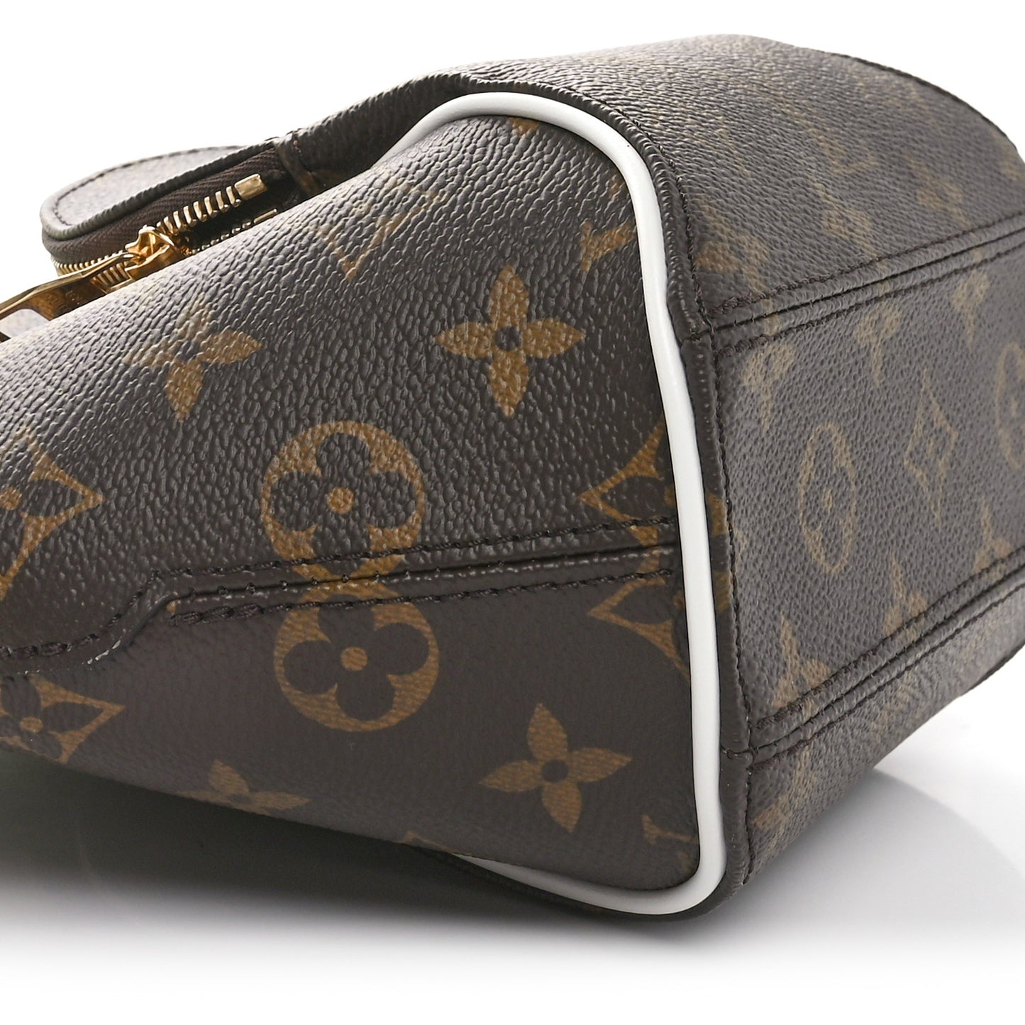 Monogram LV Match Ellipse BB White