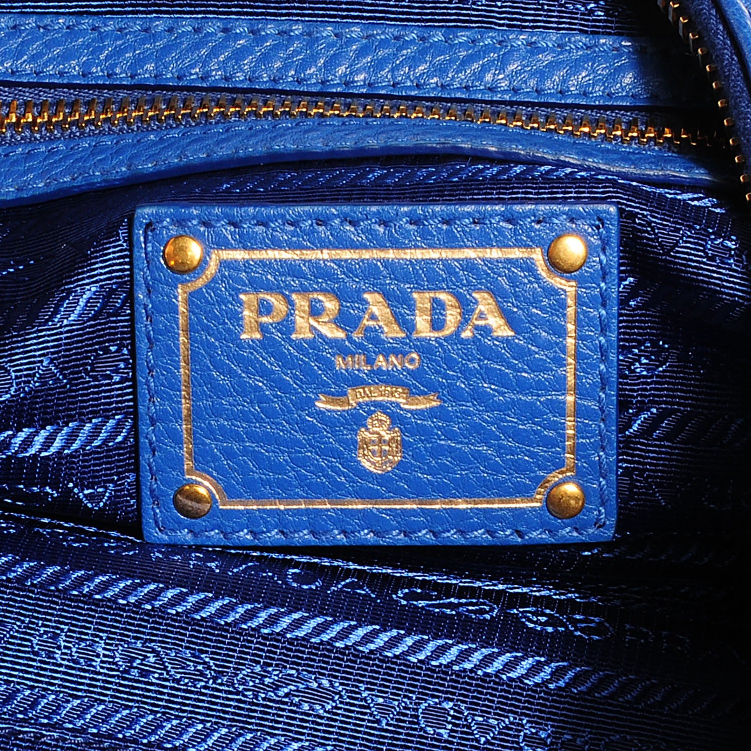 Prada Vitello Daino Hobo Azzurro 6 of 8