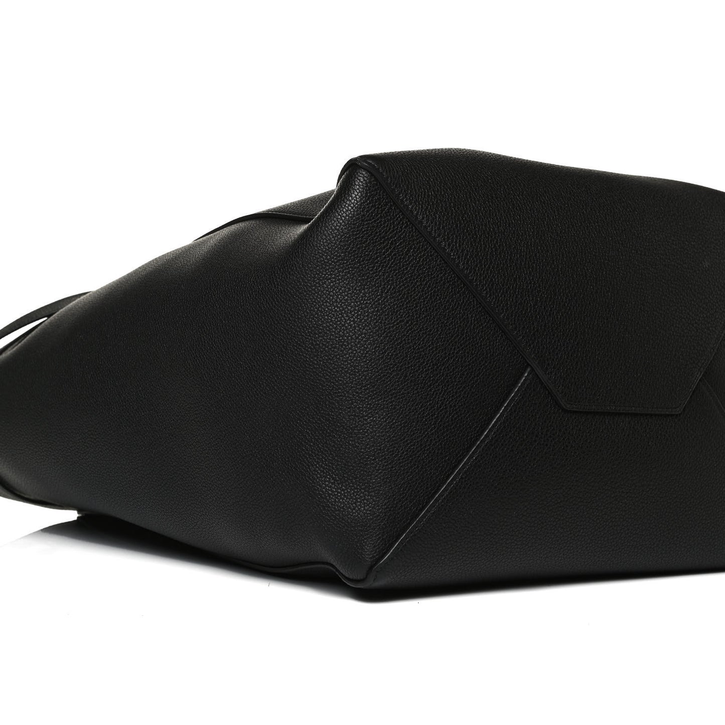 Soft Grained Calfskin Medium Belt Cabas Phantom Black