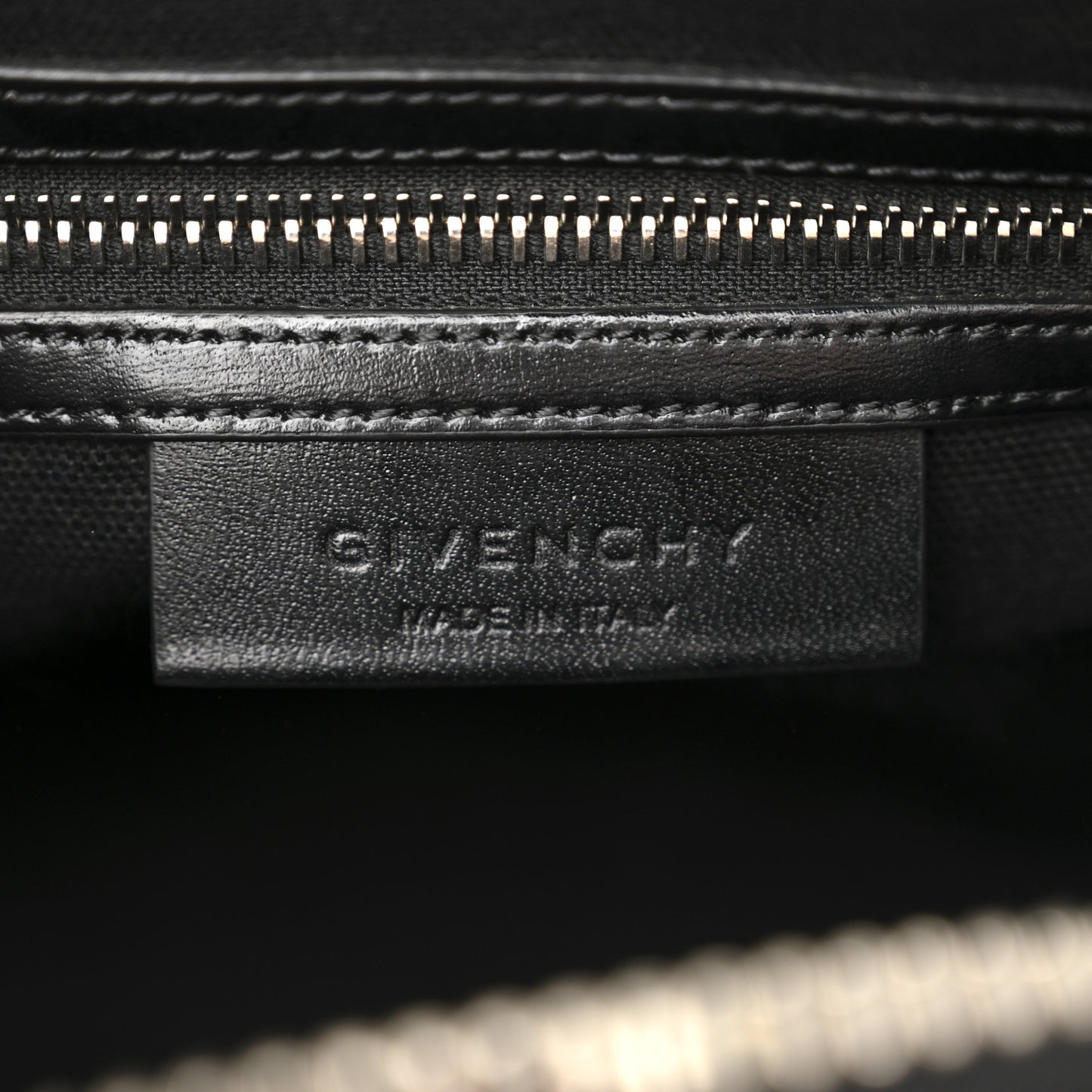 Shiny Lord Calfskin Mini Antigona Black