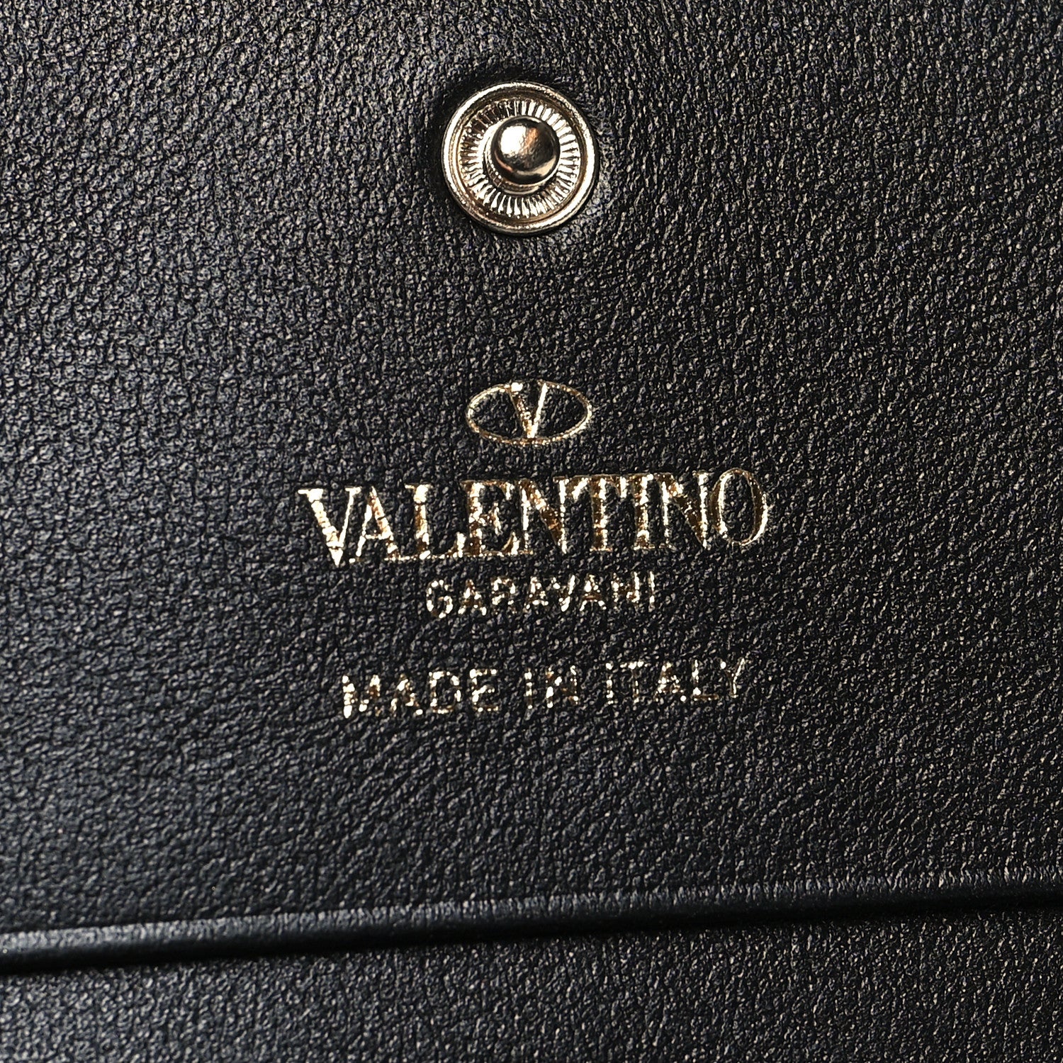 Valentino Garavani Calfskin Rockstud Bi-Fold Card Holder Black 7 of 8