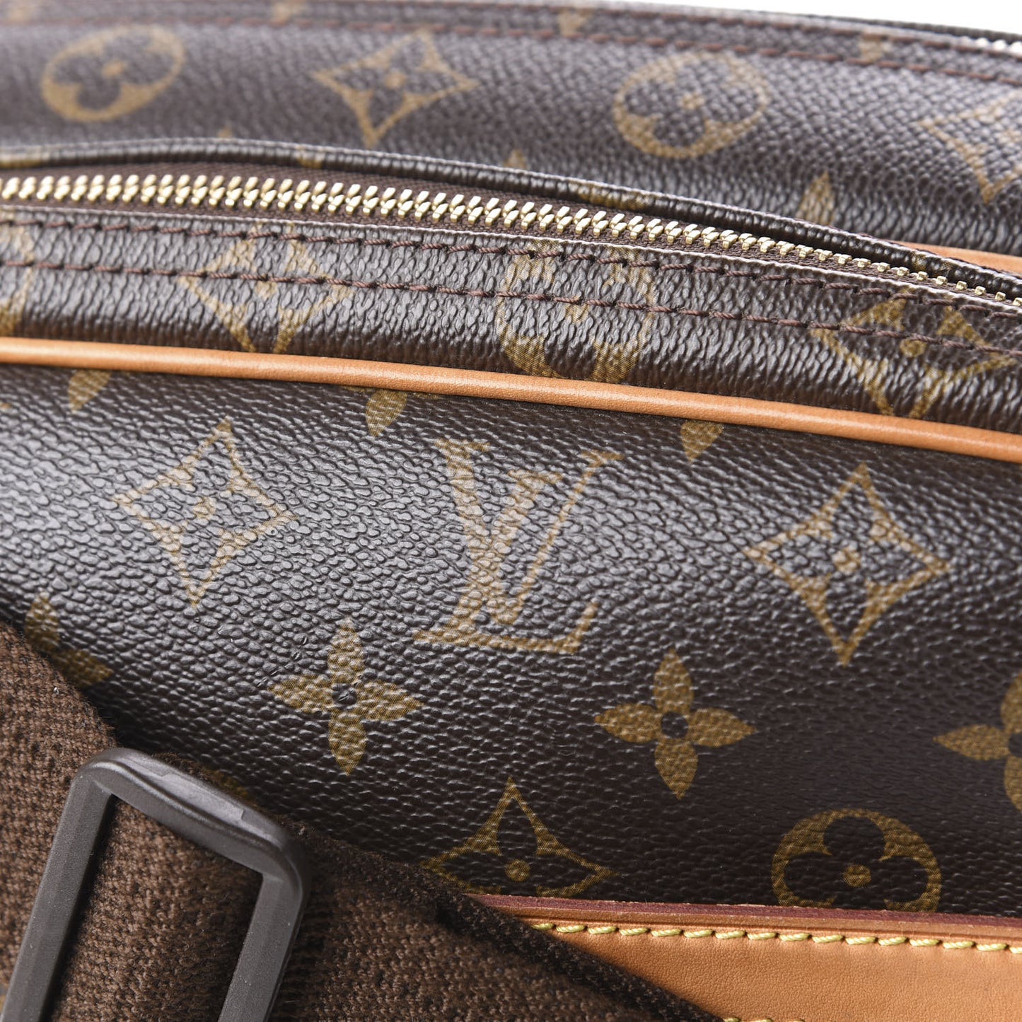 Monogram Reporter PM