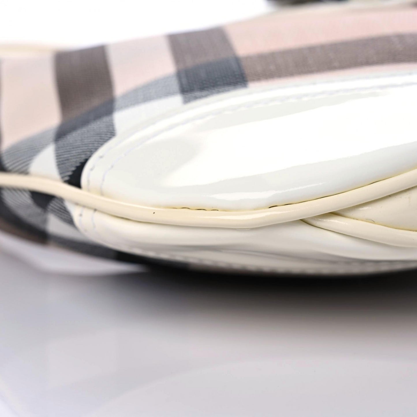 Patent Nova Check Brooke Hobo White
