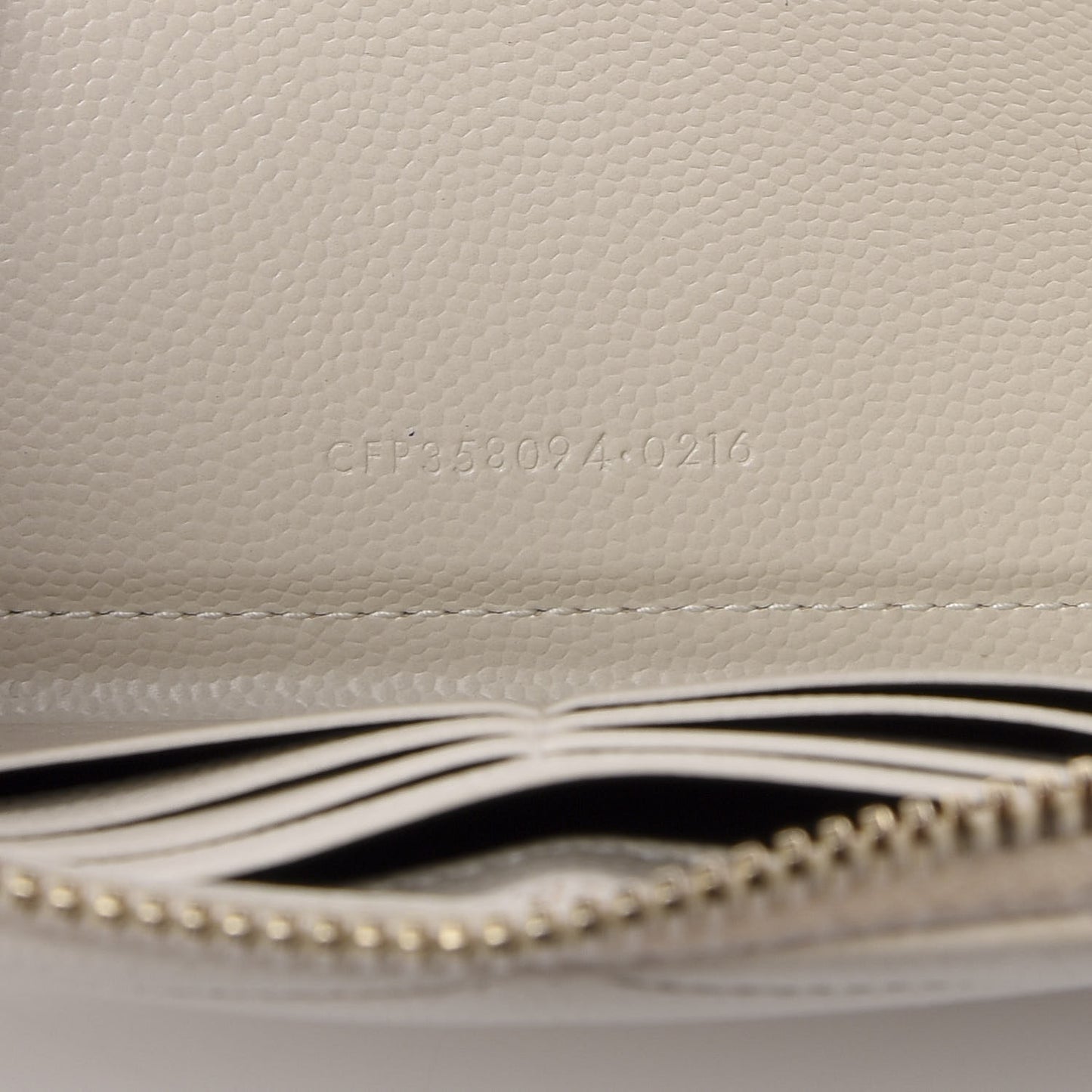 Grain De Poudre Matelasse Chevron Monogram Zip Around Wallet Porcellana