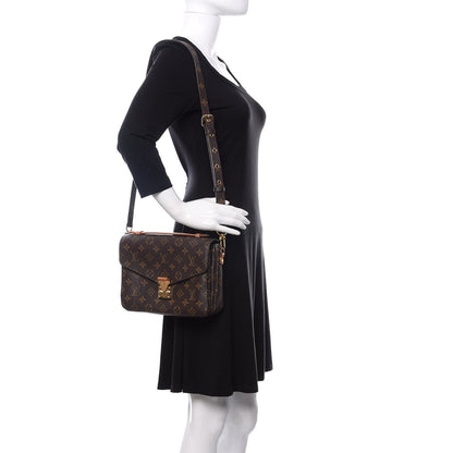 Louis Vuitton Monogram Pochette Metis 2 of 18