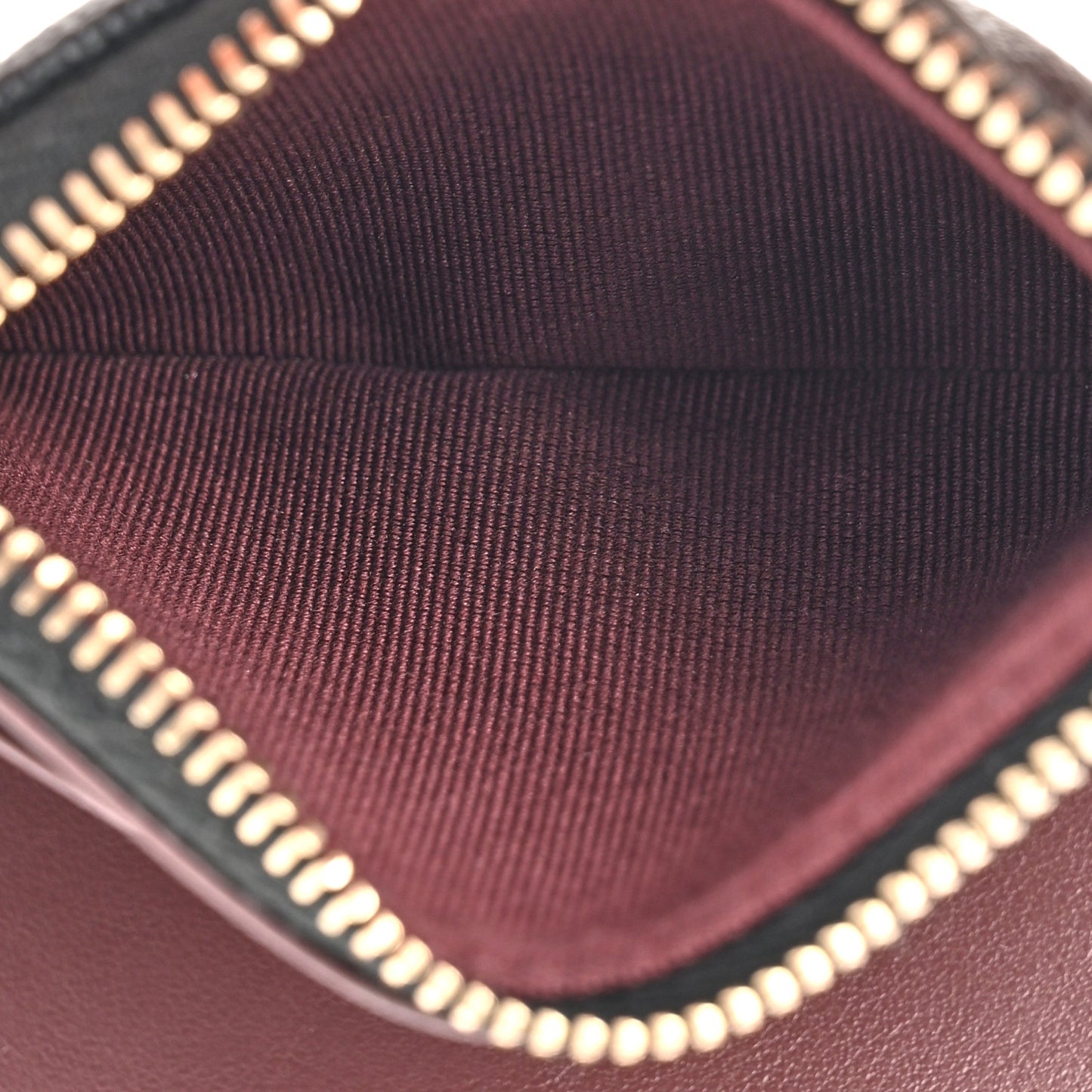 Caviar Quilted Compact Zipped Pocket Wallet Black
