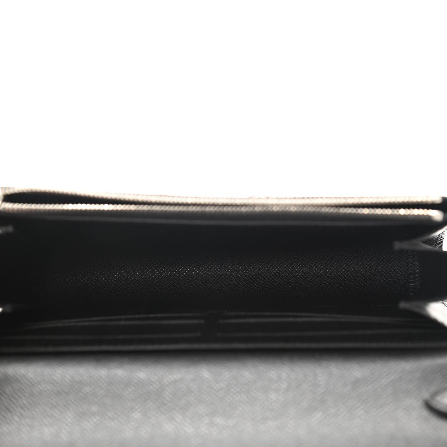 Epi Twist Chain Wallet Black