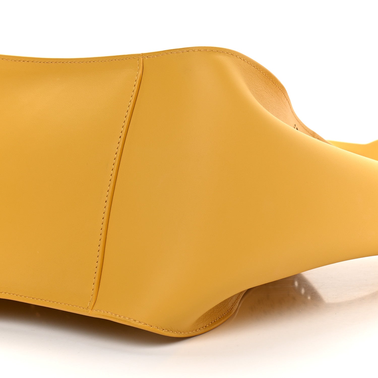 Alaia Calfskin Vienne Lili 22 Tote Jaune Safran 9 of 9
