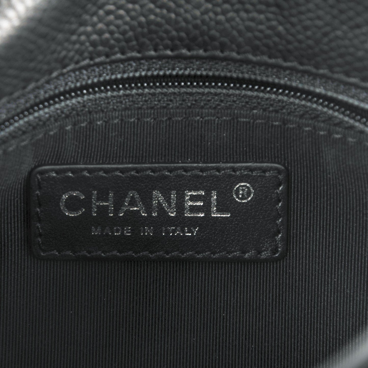 Caviar Quilted Small Rock In Rome Flap Black