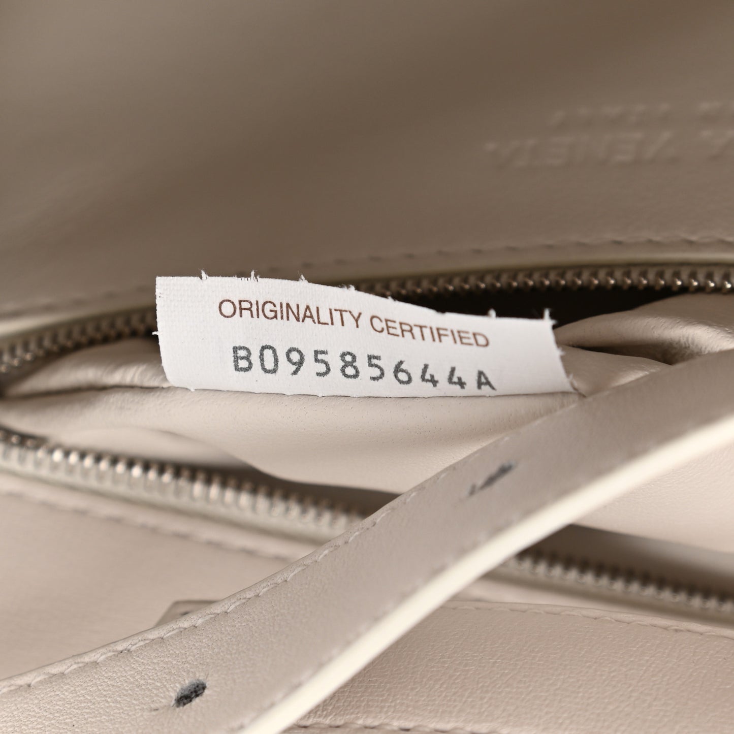 Box Calfskin Nappa Clip Bag Chalk