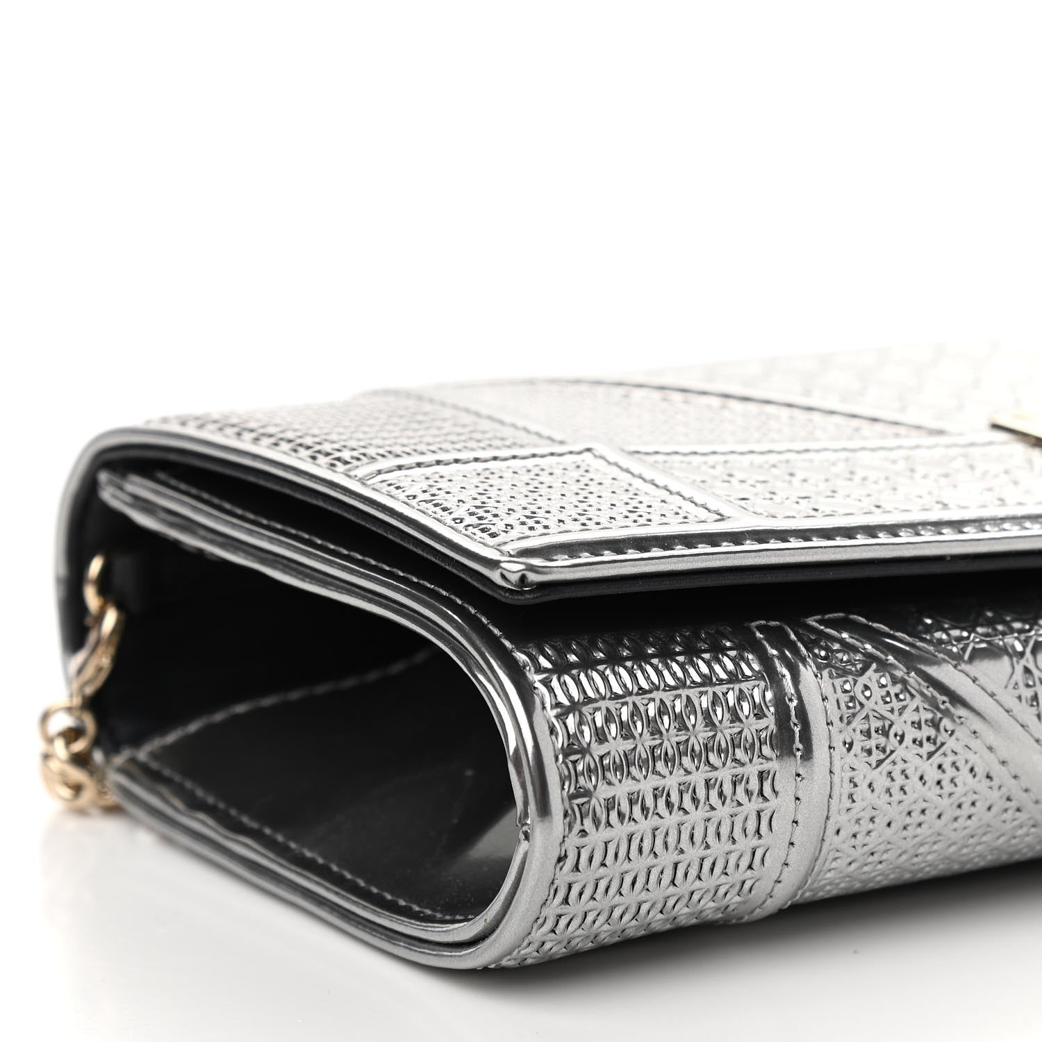 Christian Dior Metallic Patent Micro-Cannage Diorama Croisiere Chain Wallet Silver 9 of 12