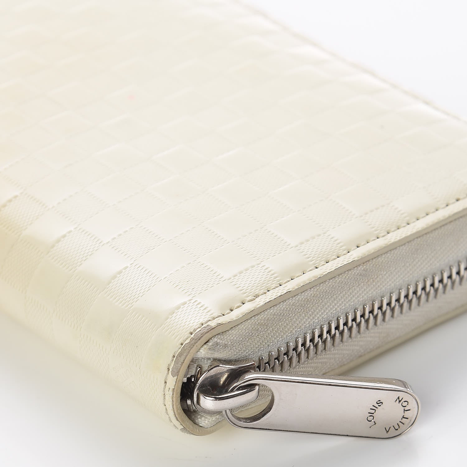 Louis Vuitton Shiny Calfskin Damier Facette Zippy Wallet Creme 16 of 20