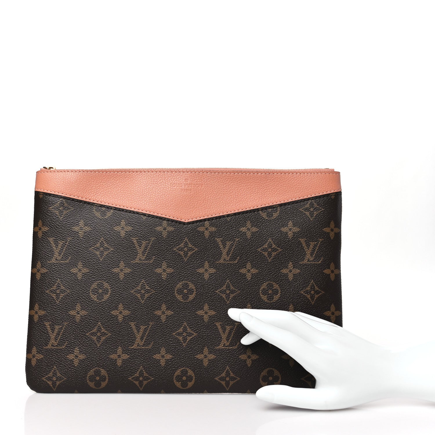 Louis Vuitton Monogram Daily Pouch Rose Poudre 2 of 11
