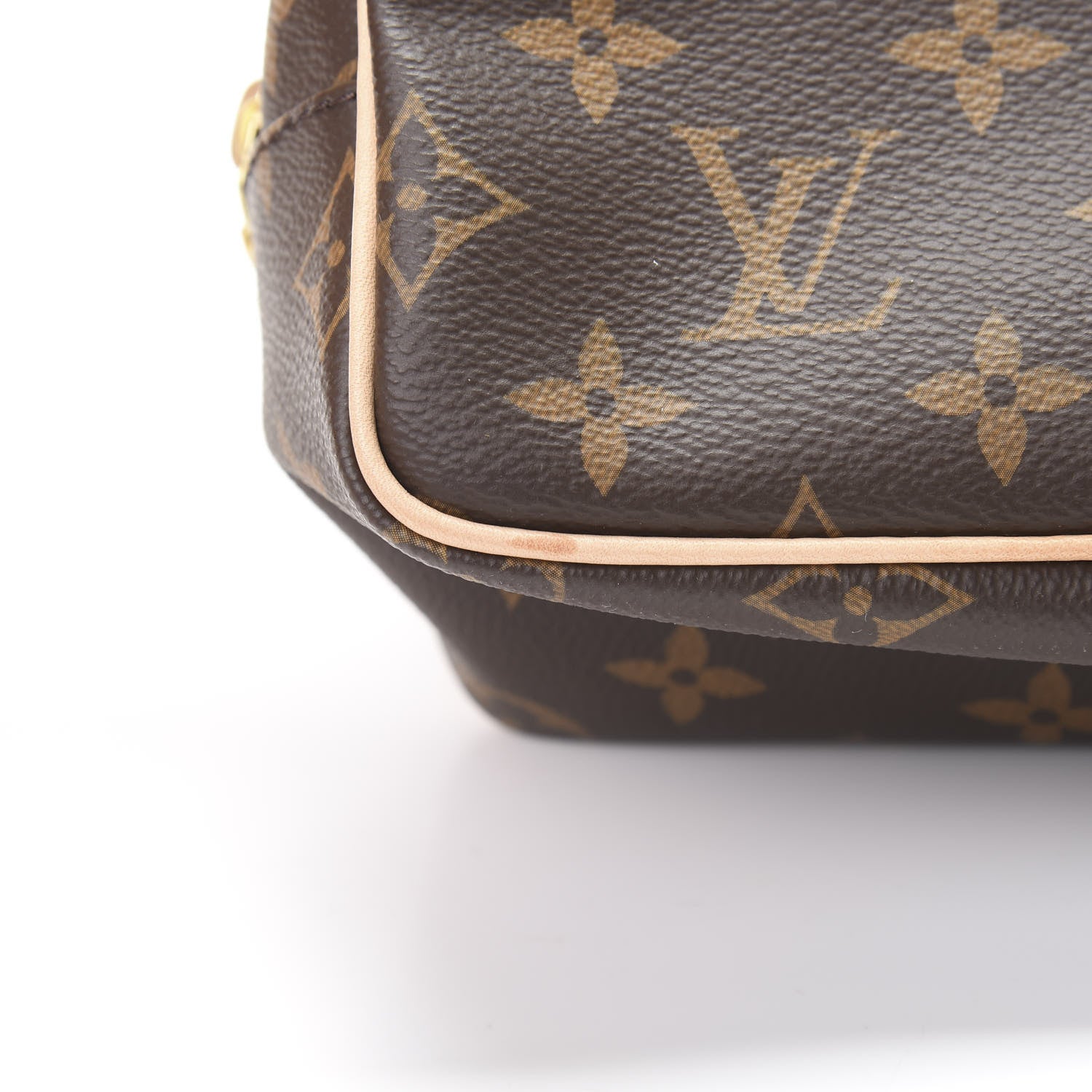 Louis Vuitton Monogram Toiletry Bag 25 11 of 12