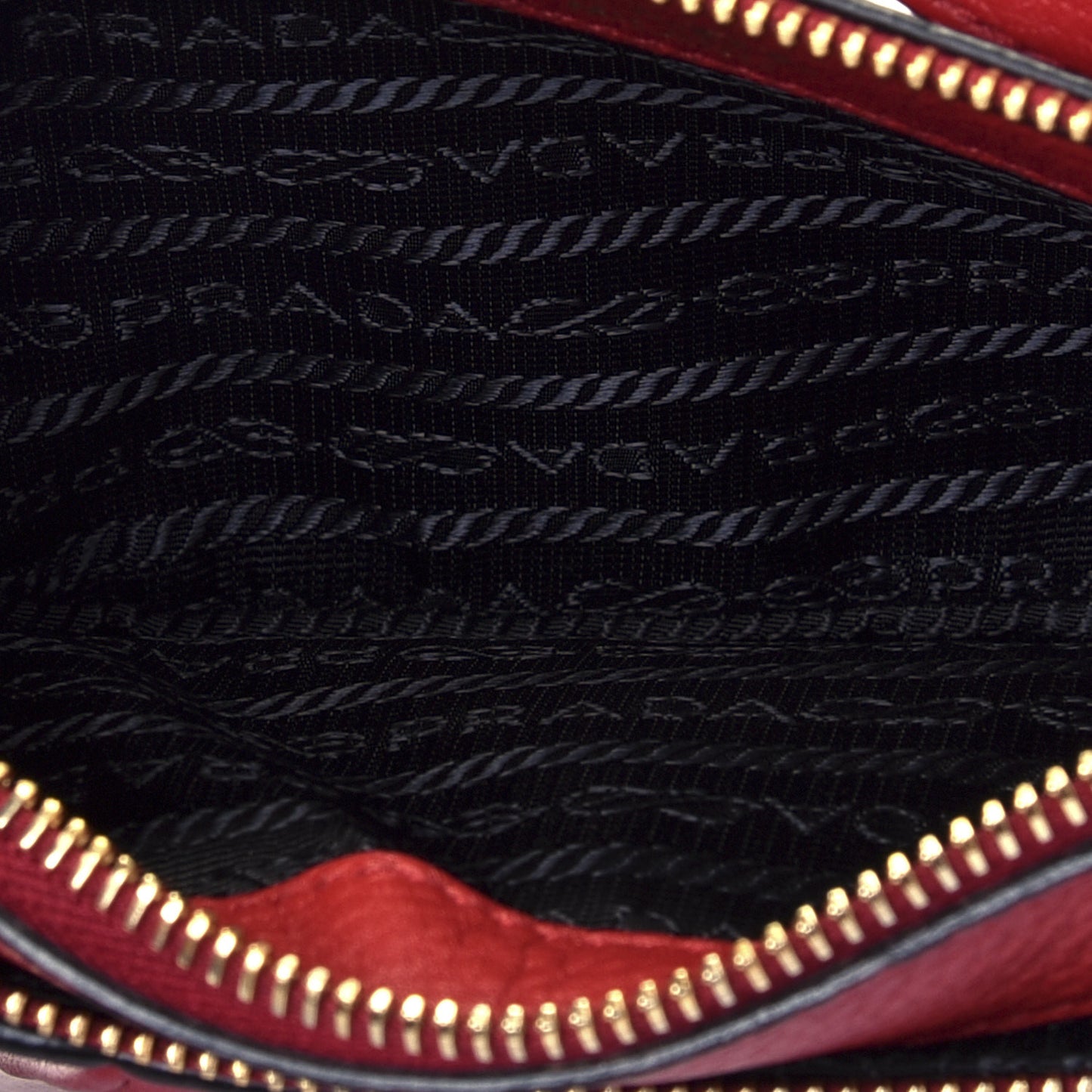 Vitello Daino Small Belt Bag Rosso