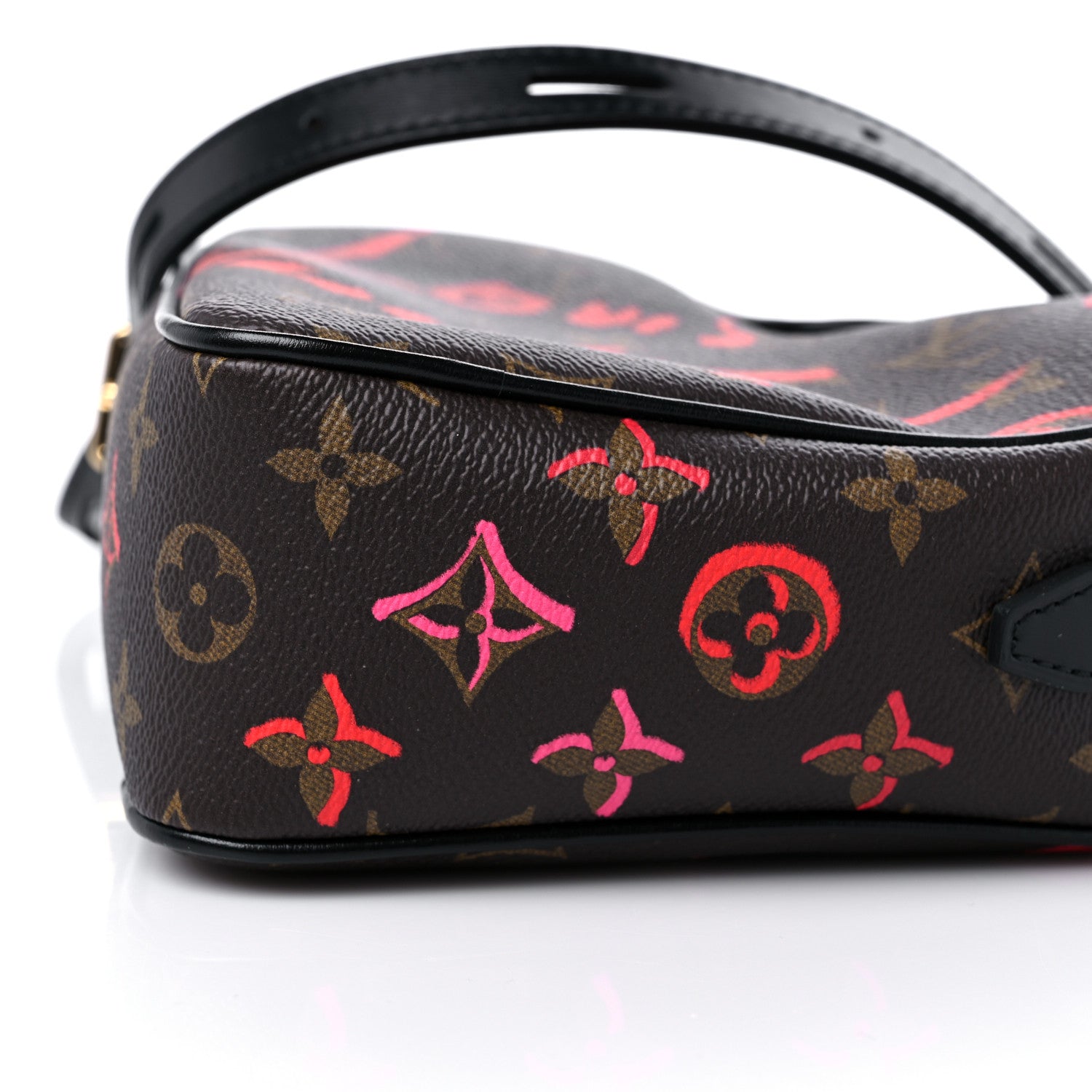 Louis Vuitton Monogram Fall In Love Sac Coeur 7 of 8