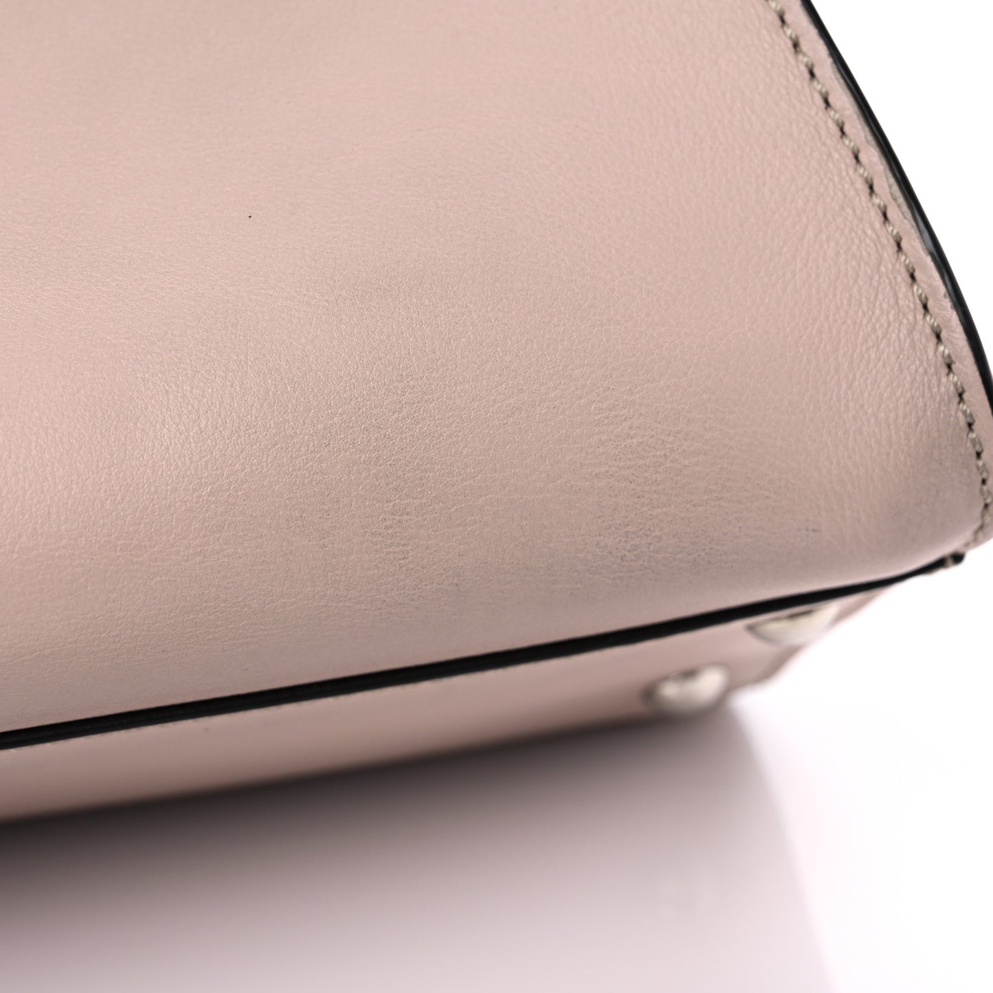 Vitello Seta Shiny Nappa Medium Peekaboo Iconic Satchel Soap Opale
