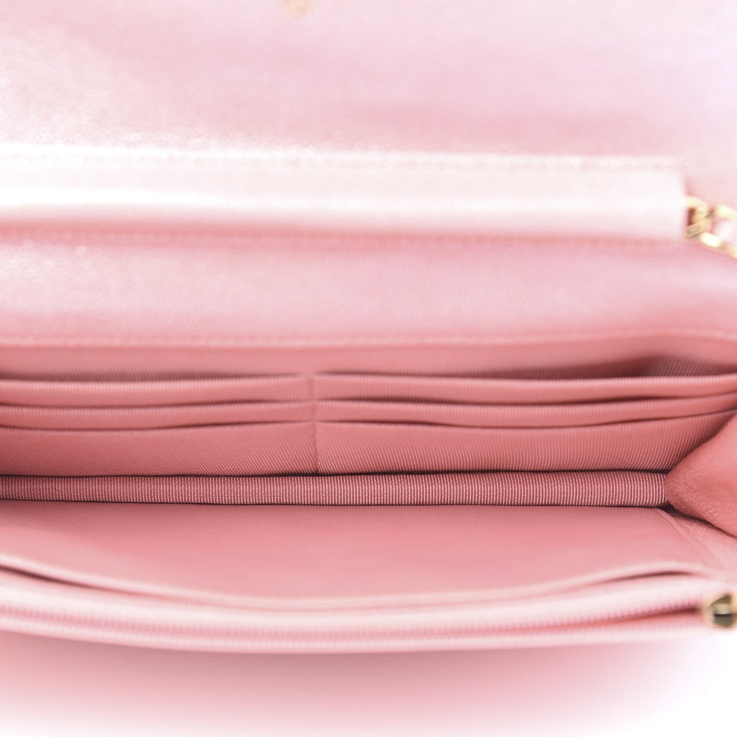 Iridescent Caviar Quilted Wallet on Chain WOC Pink